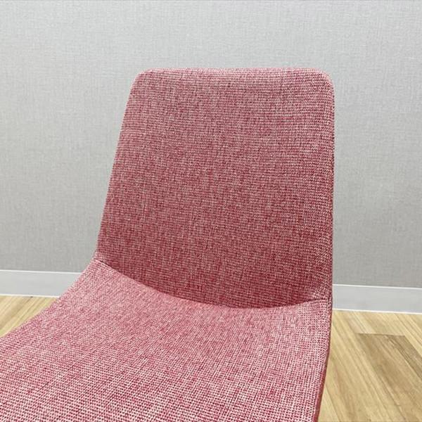 カワジュン シュークチェア キャスター付 肘無 レッド 布張り ホワイト脚 デザイナーズ ミーティングチェア 高耐久 中古 IM-878162Bの画像