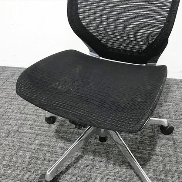 オカムラ バロンチェア オフィスチェア ローバック メッシュ ブラック 