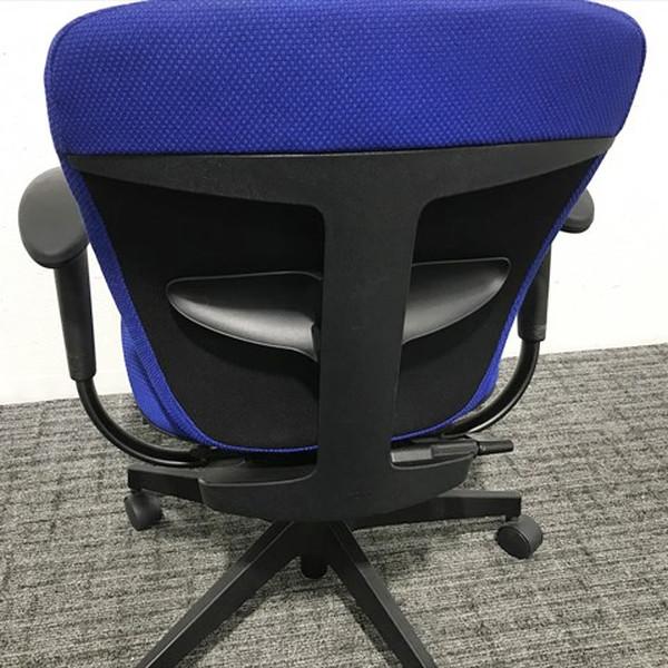 ダークブルー アームチェア 木製脚　イトーキv03 6.jpg