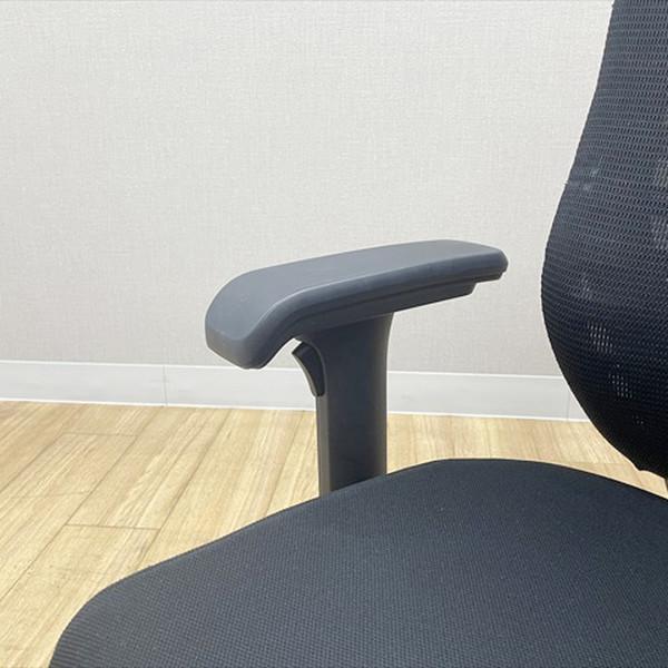 イトーキ エピオス エクストラハイバック メッシュ ヘッドレスト付 オフィスチェア 肘付 ブラック 中古 IO-881392B_4