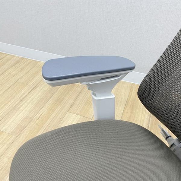 コクヨ デュオラチェア ハイバック メッシュ ランバーサポート付 オフィスチェア 肘付 グレー 中古 IO-881607B_4
