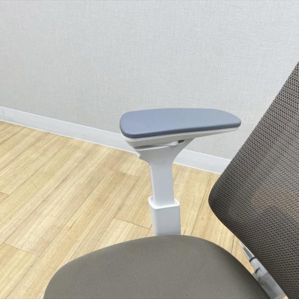 コクヨ デュオラチェア ハイバック メッシュ ランバーサポート付 オフィスチェア 肘付 グレー 中古 IO-881607B_5