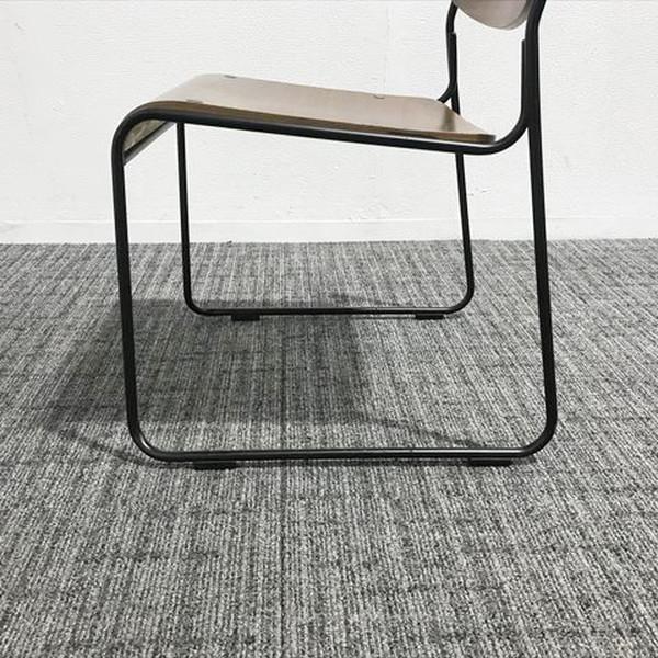 アダル スタッキングチェア 肘無 ケビンIII 中古 IS-869691B アダル スタッキングチェア 肘無 ケビンIII 中古 IS-869691B