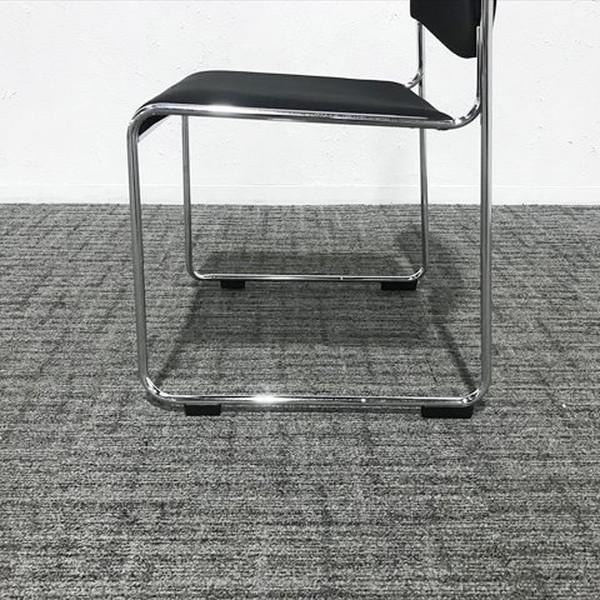 イトーキ（ITOKI） スタッキングチェア 肘無 ブラックT 中古 IS 