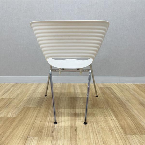 Vitra ヴィトラ ミーティングチェア スタッキング 肘無 トムバック ホワイト 中古 □ IS-878100Bの画像