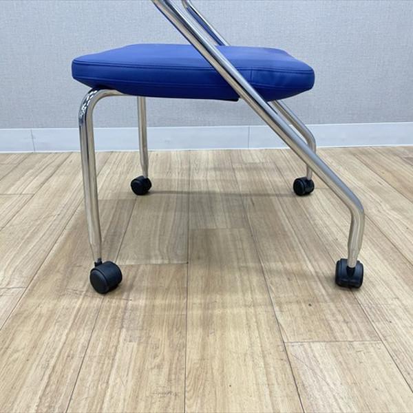 Vitra スタッキングチェア 肘付 ビザロール2 キャスター付 ミーティングチェア ヴィトラ ブルー 中古 IS-880461Bの画像