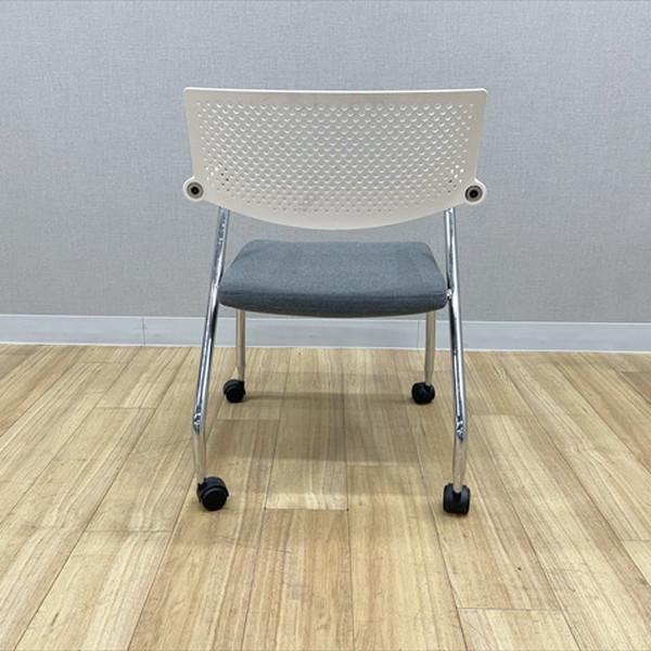 Vitra スタッキングチェア 肘付 ビザロール2 キャスター付 ミーティングチェア ヴィトラ グレー 中古 IS-880462Bの画像