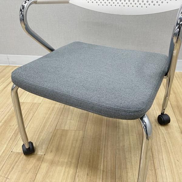Vitra スタッキングチェア 肘付 ビザロール2 キャスター付 ミーティングチェア ヴィトラ グレー 中古 IS-880462Bの画像