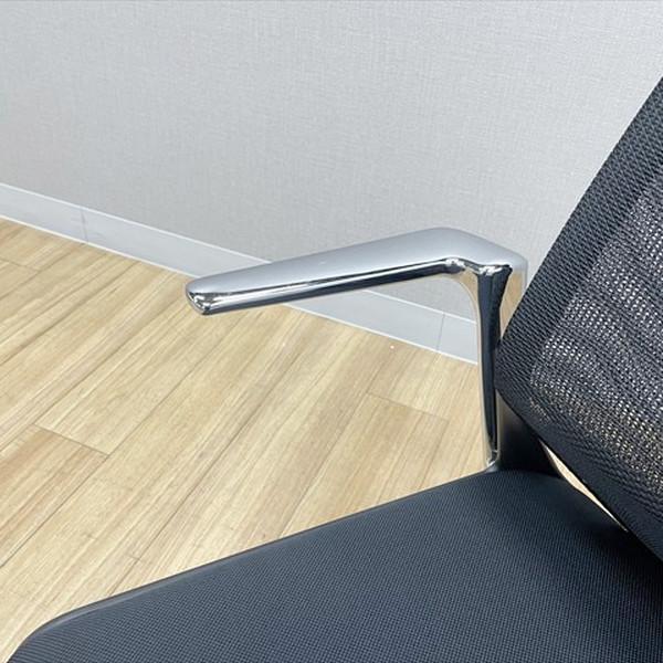 vitra.（ヴィトラ） Vitra スタッキングチェア 肘付 メダスリム 