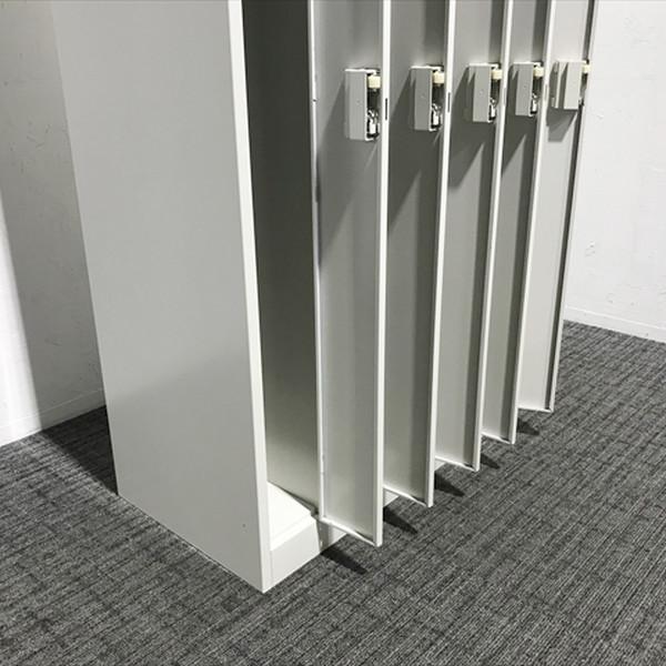 5人用ロッカー シリンダー錠付き シンプルロッカー チトセ ホワイト 中古 LK-875617Bの画像