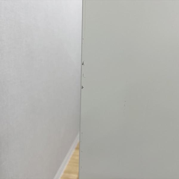 コクヨ ロッカー 1人用 鍵付き LK型 更衣ロッカー グレー 中古 LK-880784Bの画像