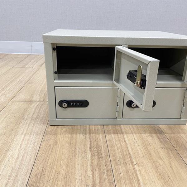 EIKO 貴重品ロッカー 4人用 2列2段 LK-30 鍵付き ダイヤル錠 エーコー グレー 中古 LV-880170Bの画像