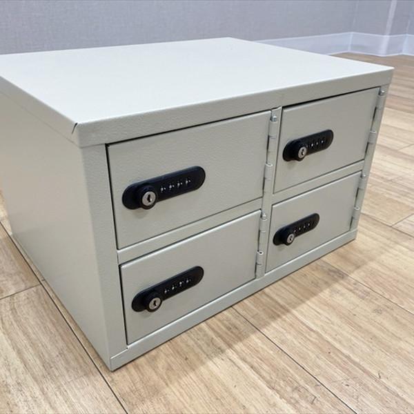 EIKO 貴重品ロッカー 4人用 2列2段 LK-30 鍵付き ダイヤル錠 エーコー グレー 中古 LV-880170Bの画像