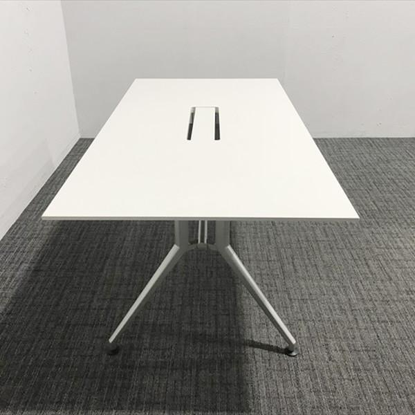 イトーキ（ITOKI） ミーティングテーブル 完成品 DD ホワイト □ 中古 