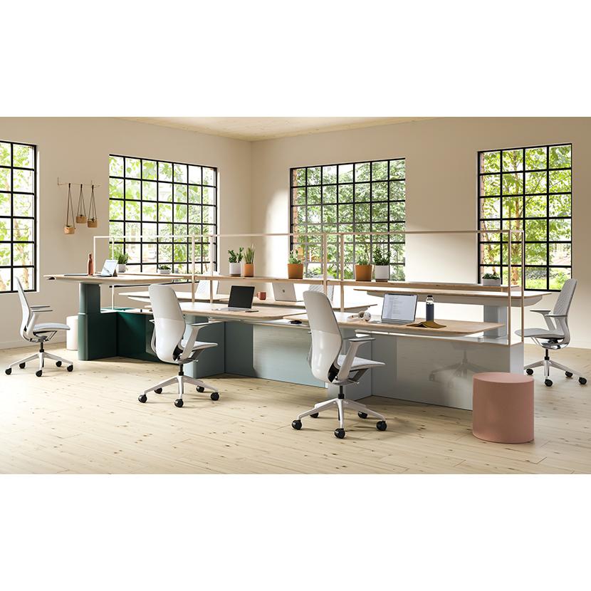 スチールケース シルク Steelcase SILQ オフィスチェア プラチナムソリッド/マール ニューブラックハーレー 418A000PM-F2 固定アーム オフィス 椅子の画像