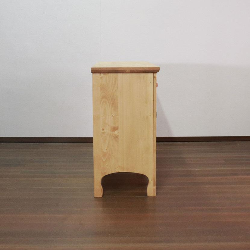 木製 キャビネット 無垢材 ナチュラル家具 回転ラッチ付き カントリー風 収納棚 楽天市場】アジアン家具 チーク無垢 サイドボード キャビネット ラック