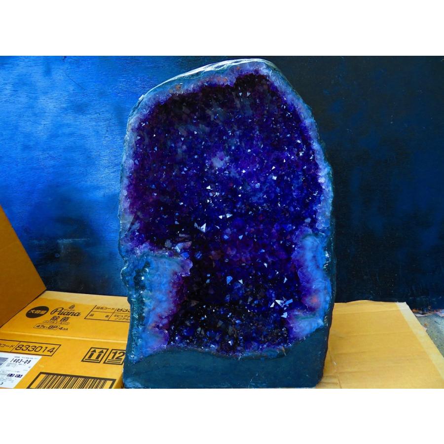 アメジストドームtr30376★超強パワー★濃い濃い超迫力★限定品ウルグアイ産★天然水晶宝石★超巨大87.8kg★高さ560mm_1