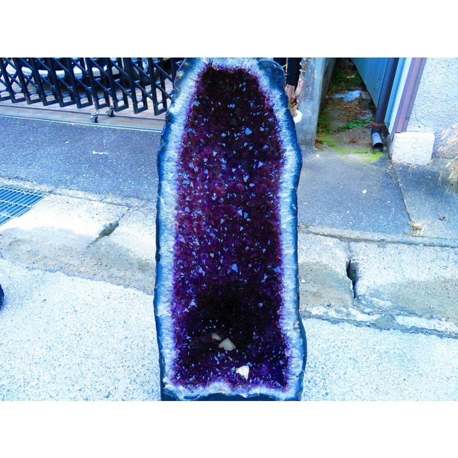 アメジストドームtr33497★超強パワー★濃い濃い超迫力★限定品ウルグアイ産★天然水晶宝石★超巨大95kg★高さ760mm_2