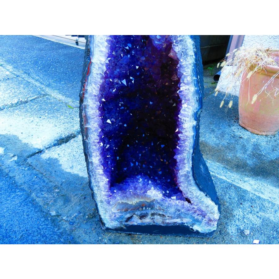 アメジストドームtr33787★超強パワー★濃い濃い超迫力★限定品ウルグアイ産★天然水晶宝石★超巨大90.5kg★高さ610mm_4