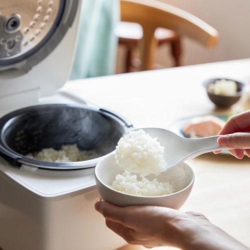 ツインバード 『取寄品』炊飯器 3合 IH 炊飯ジャー ホワイト RM