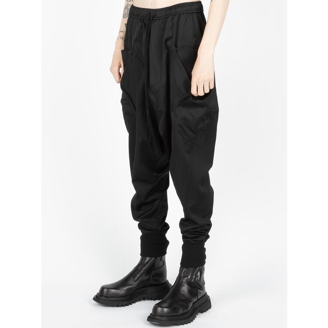 JULIUS・ユリウス/VISCOSE/NYLON STRETCH SATIN TROUSERS4/BLACK｜offside｜02