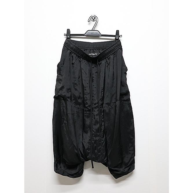 JULIUS・ユリウス/CUPRO TAFFETA TROUSERS2/BLACK | JULIUS