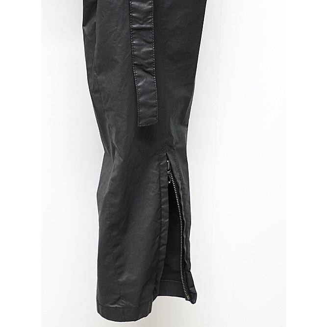 JULIUS・ユリウス/COATED CLOTH TROUSERS17/BLACKの画像
