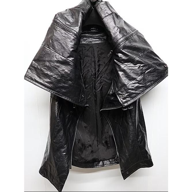 JULIUS・ユリウス/LAMINATED CLOTH VEST2/BLACKの画像
