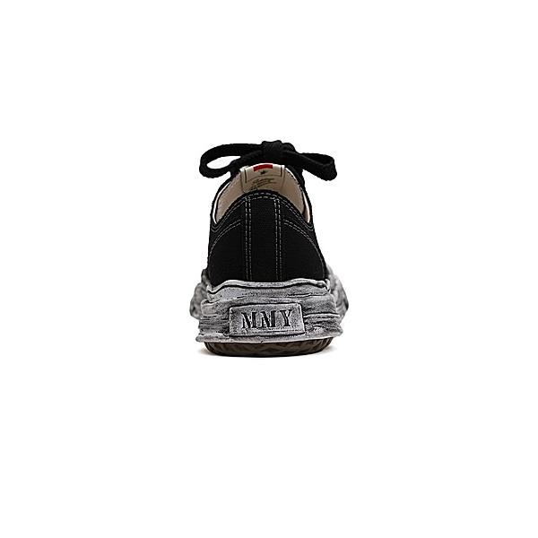 Maison MIHARA YASUHIRO・HANK low Original Sole Canvas garment dye Low-Top sneakers/BLKの画像