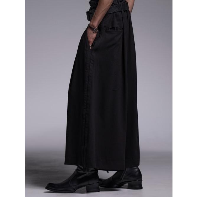 kiryuyrik・キリュウキリュウ/Crape Sharring Wide Tuck Slacks/Blackの画像
