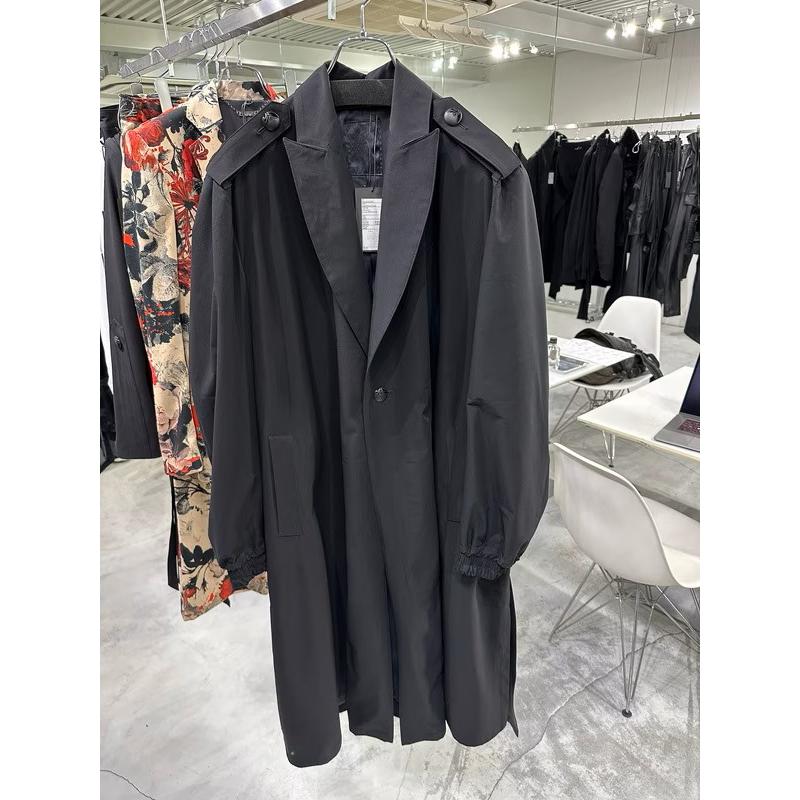 (予約品）9月末〜10月入荷予定/kiryuyrik・キリュウキリュウ/Taffeta Drape Chester Coat/Blackの画像