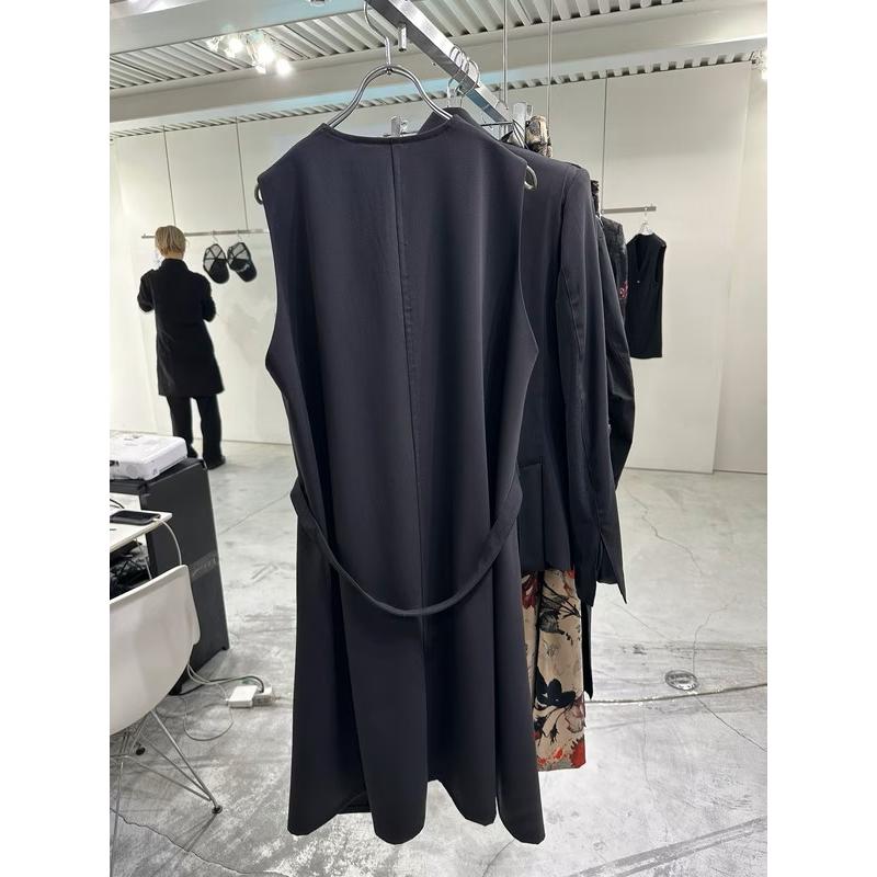 (予約品）9月末〜10月入荷予定/kiryuyrik・キリュウキリュウ/PE Gabardine Flare Vest/Blackの画像