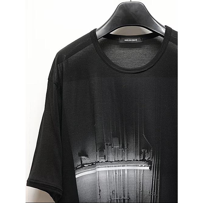 nude:masahiko maruyama ・ヌード:マサヒコマルヤマ/テンセル天竺 "メトロ" プリント半袖Tシャツ/Black | nude:masahiko maruyama | 01