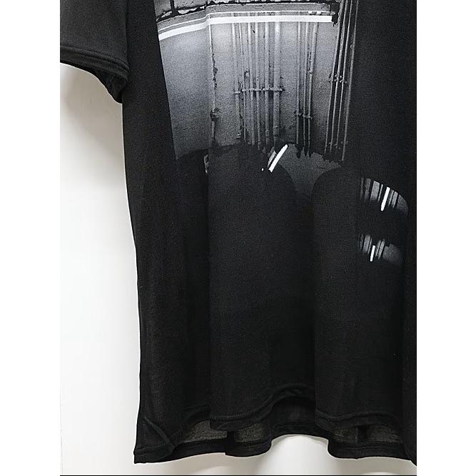 nude:masahiko maruyama ・ヌード:マサヒコマルヤマ/テンセル天竺 "メトロ" プリント半袖Tシャツ/Black | nude:masahiko maruyama | 02