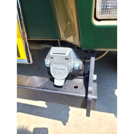 ダイハツハイゼット弊社ヒッチメンバー専用電源カプラ取り付けプレート | 