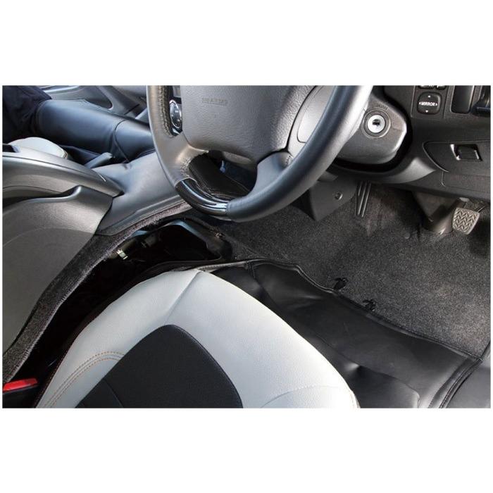 トヨタ（TOYOTA） 200系 ハイエース 1〜4型後期 ワイドボディ フロント