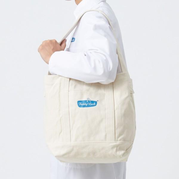 Laundry おしゃれトートバッグ　チャーム　BOOK　Tシャツ　ランドリー Laundry(R) おしゃれトートバッグ＆チャームBOOK│宝島社の通販 宝島