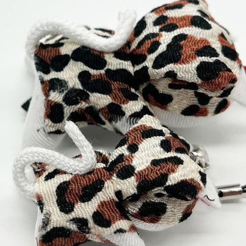 白い さるぼぼ 白猫セット 厄除け・子宝祈願・安産祈願 送料無料 飛騨高山さるぼぼ 御守り 大開運！新しいことにチャレンジ、スタート