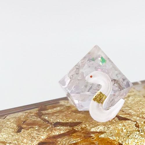 龍神のすず〓 《anan掲載！おはなもあな限定》盛り塩 金箔入り 白蛇