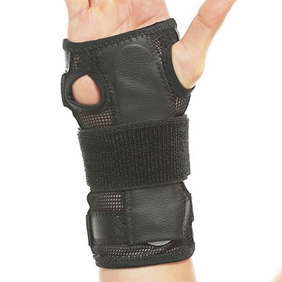 【送料無料】BOER リストガード 手首サポーター【メール便】 |  | 09