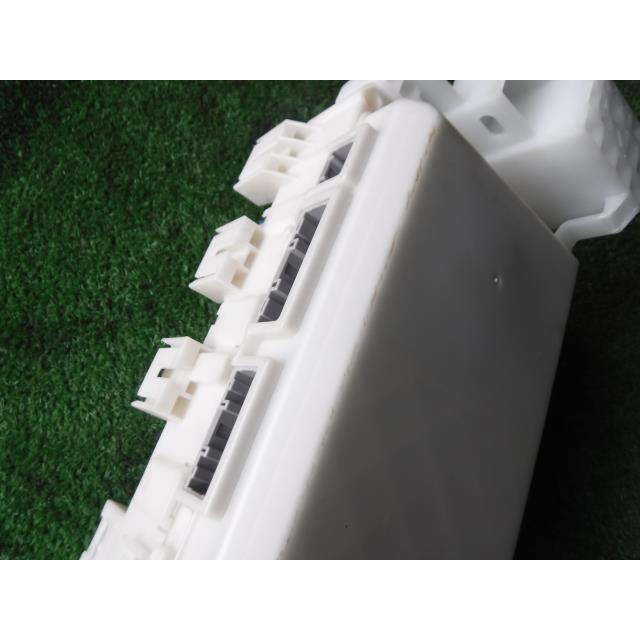 フレアワゴン DBA-MM32S ヒューズボックス 1A25-66-730A : 大山 フレアワゴン DBA-MM32S ヒューズボックス 1A25-66-730A : 大山