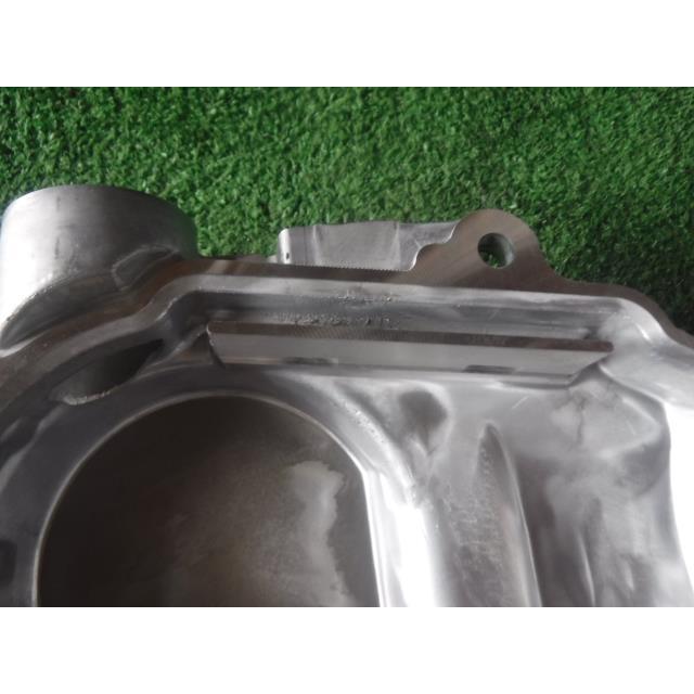 その他の日産車 その他 E/G部品 Fタイミングチェーンカバー 13500