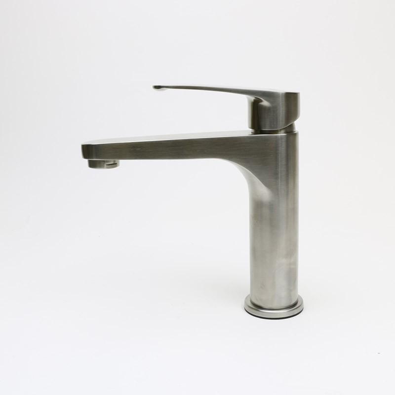 ステンレス製　蛇口　おしゃれ　ステンレス　水栓金具　水栓　単水栓　手洗い　ミドル　トイレ　中型