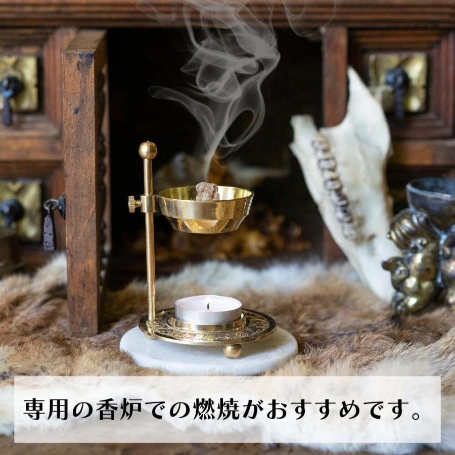 ミルラ 没薬 天然樹脂香 KUA MYRRH コミフォラ・クア・ミルラ・ソコトラ Amazon.co.jp: ミルラ 没薬 30g 缶入り 天然樹脂香 樹脂イン