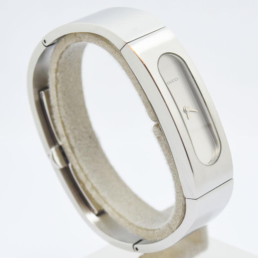 グッチ 2400S レディース腕時計 シルバー バングル クオーツ 稼働 美品 グッチ 2400S レディース腕時計 シルバー バングル クオーツ 稼働 美品