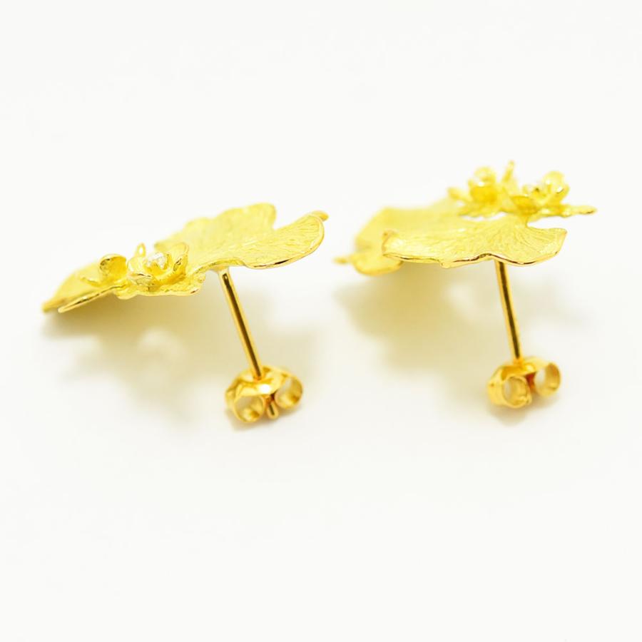 AKコレクション ピアス リーフ 紅葉 もみじ ダイヤモンド 0.08 K18 750 