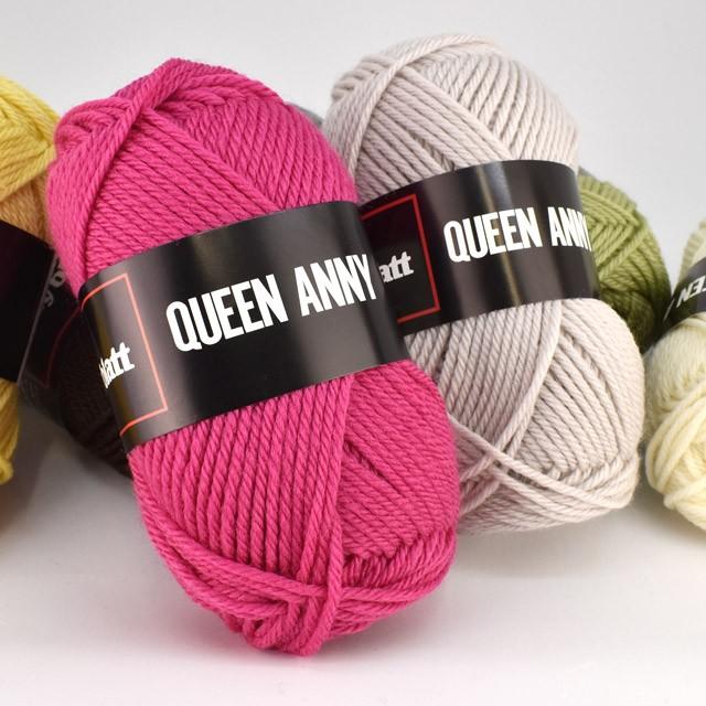 ことぴー♡ でっか(笑) キャタピー 30cmやからな。 虫にしてはデカいよね～