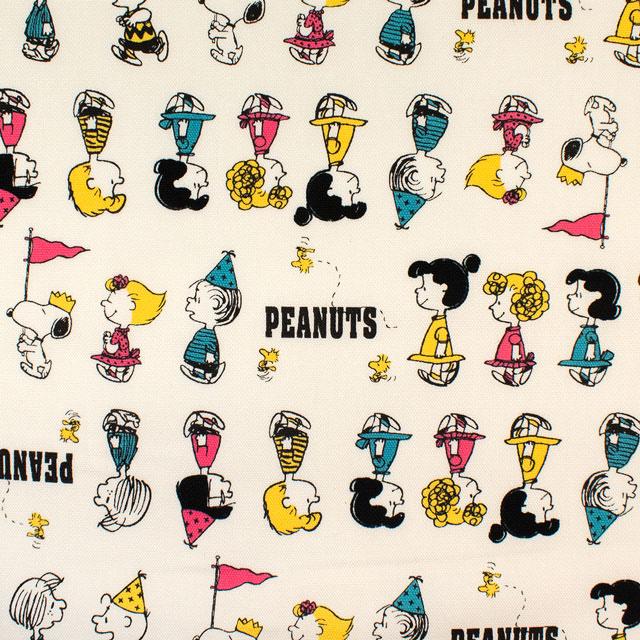 PEANUTS 生地 PEANUTS-ピーナッツ- スヌーピー パレード/オックス