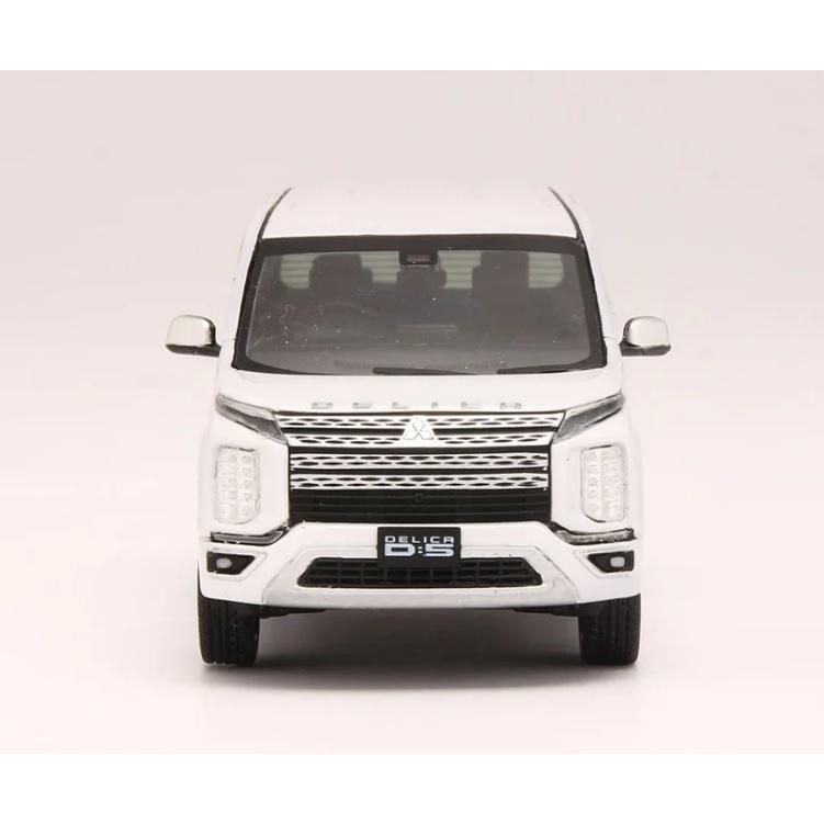 三菱（MITSUBISHI） デリカD：5 1/43サイズモデルカー（ホワイトD