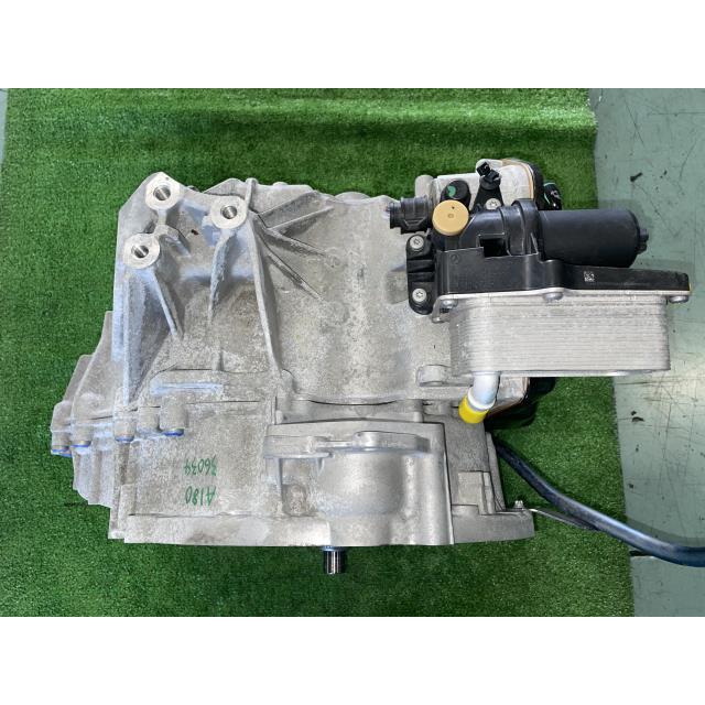 香緒様ブルー ベンツ Aクラス DBA-176042 オートマチックミッションASSY A180 ブルー